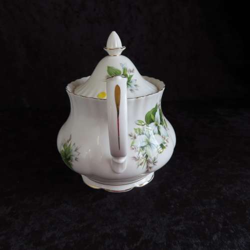 Royal Albert "Trillium" Large Teapot.  Lid Damaged!!