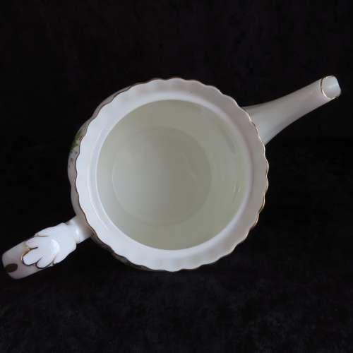 Royal Albert "Trillium" Large Teapot.  Lid Damaged!!