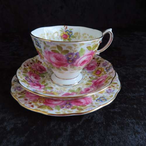 Royal Albert "Serena" Trio