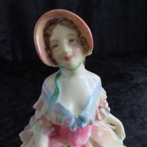 Royal Doulton Figurine `Irene`  HN 1621