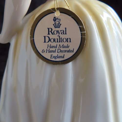 Royal Doulton Figurine `Miranda` HN 3037