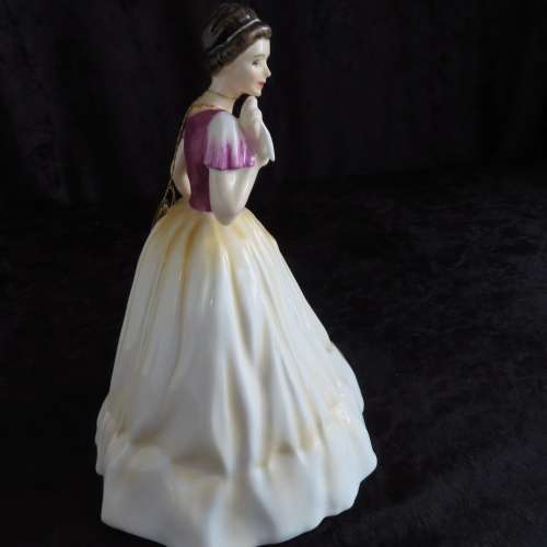Royal Doulton Figurine `Miranda` HN 3037