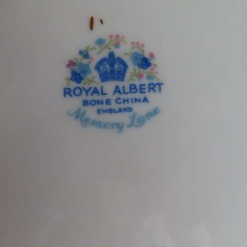 Royal Albert Memory Lane Tea For Two 10 Piece Tea Set