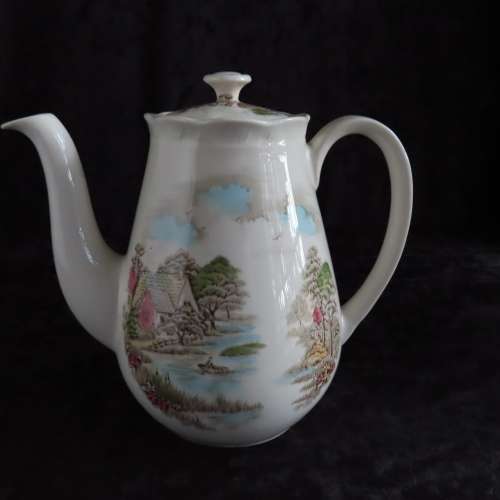 Alfred Meakin Famous Cottages Coffee Pot (Constable Cottage)