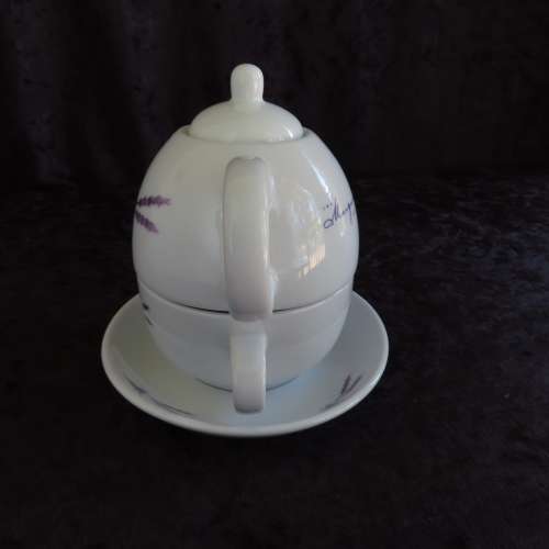 Margaret Roberts Collection Tea For One.