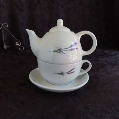 Margaret Roberts Collection Tea For One.