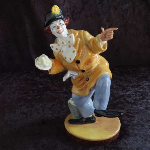 Royal Doulton Figurine "The Clown" HN 2890