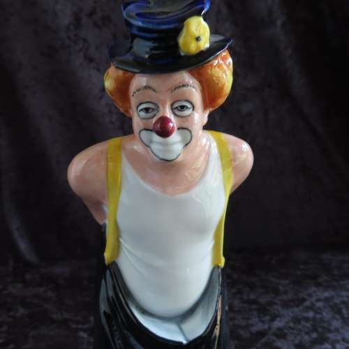 Royal Doulton Figurine `Tip - Toe` HN3293
