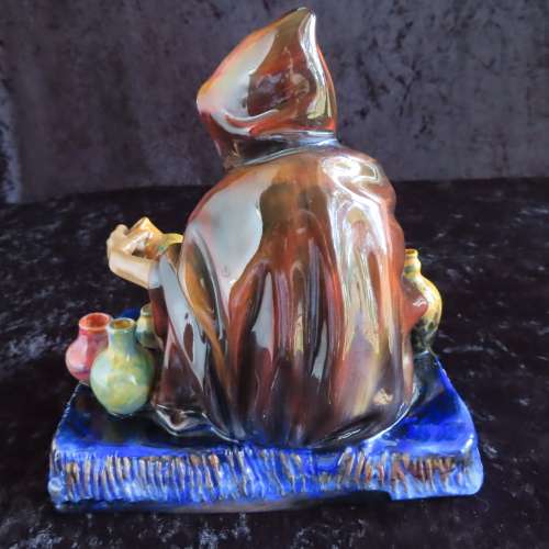 Royal Doulton Figurine `The Potter` HN 1493