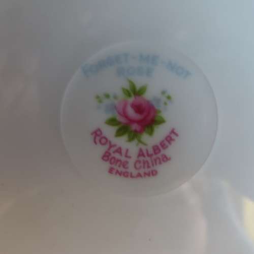 Royal Albert "Forget-Me-Not Rose"  Cake Plate.