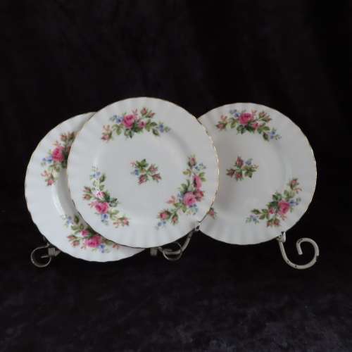 Royal Albert "Moss Rose" Cake Plates x 3 (16 cm in diam)