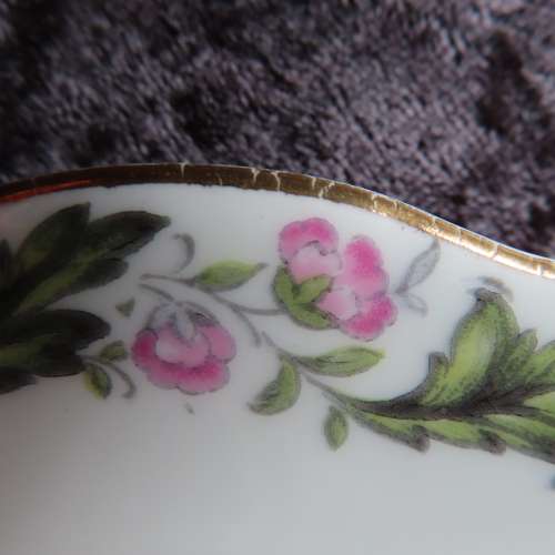 Royal Albert "Cotswold" Cake Plate (16 cm in diam)