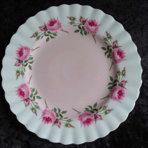 Royal Albert Unnamed Cake Plates x 3 (16 cm in diam)