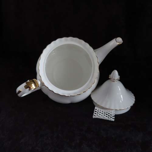 Royal Albert "Val D'or" 40 Piece Tea Set.