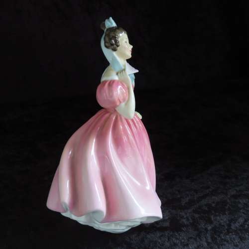 Royal Doulton Figurine `Camellia` HN 2222