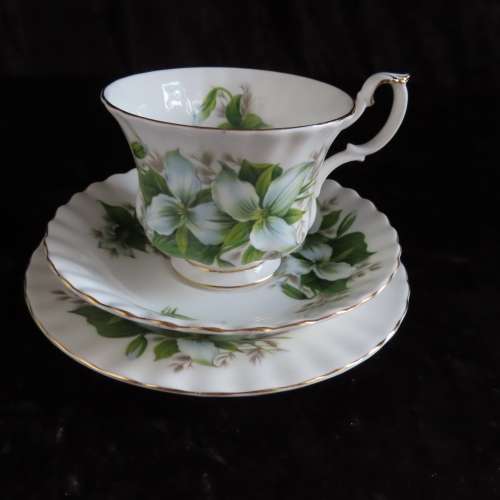 Royal Albert `Trillium` Tea Trio.