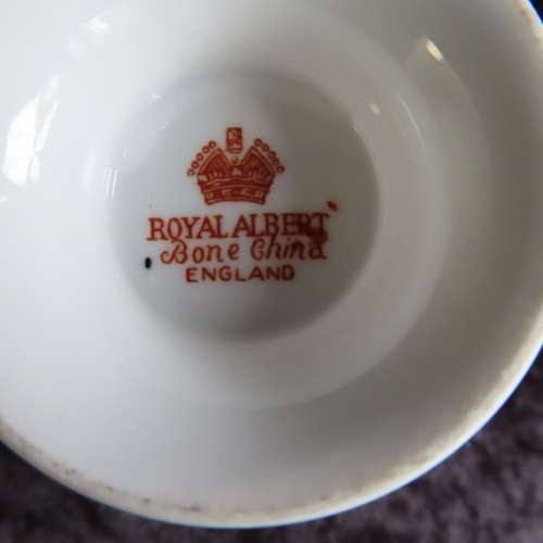 Royal Albert Unnamed Tea Trio ( Heirloom Pattern)