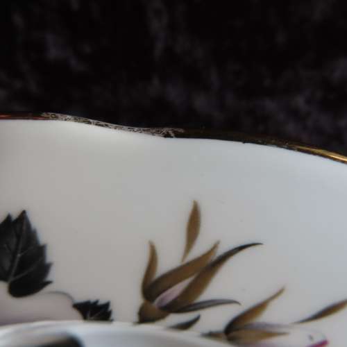 Royal Albert `Queens Messenger` 5 x Soup Plates.