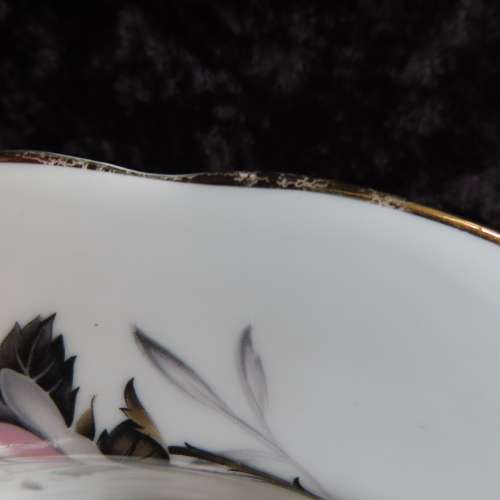 Royal Albert `Queens Messenger` 5 x Soup Plates.