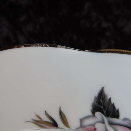 Royal Albert `Queens Messenger` 5 x Soup Plates.