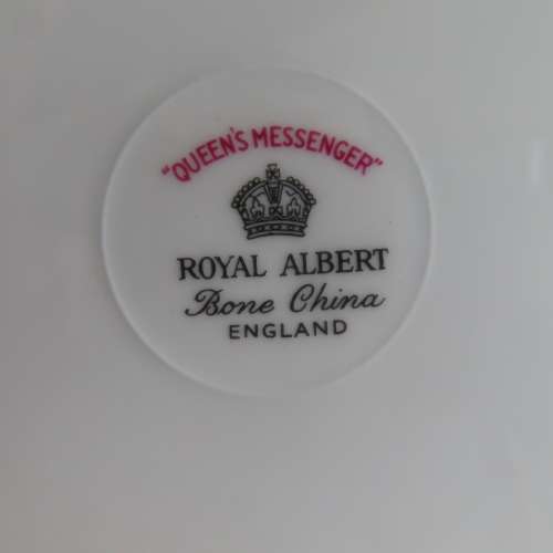 Royal Albert `Queens Messenger` 5 x Soup Plates.