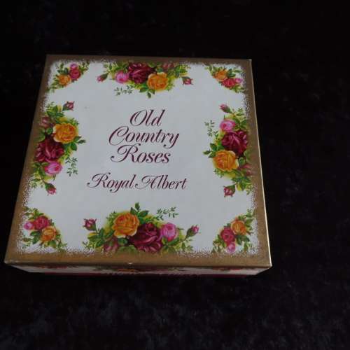 Royal Albert `Old Country Roses` Boxed Salt and Pepper.