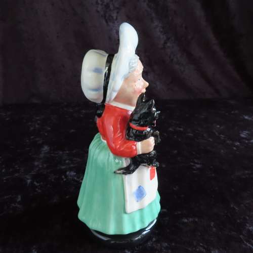 Royal Doulton Figurine `Old Mother Hubbard` From The Nursery Rhyme Collection #657/1500