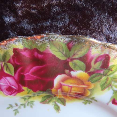 Royasl Albert "Old Country Roses" Tea Trio