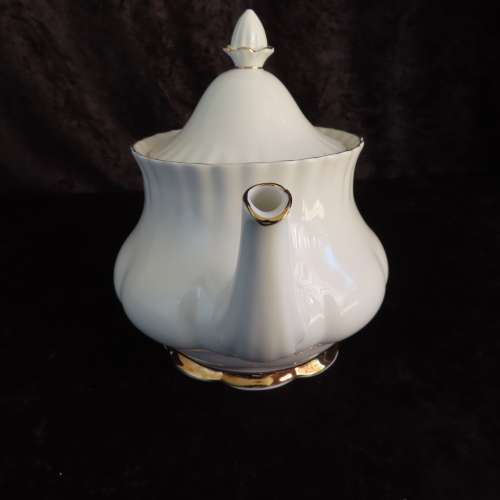 Royal Albert `Val D`or` 40 Piece Tea Set.