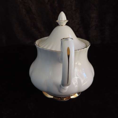 Royal Albert `Val D`or` 40 Piece Tea Set.