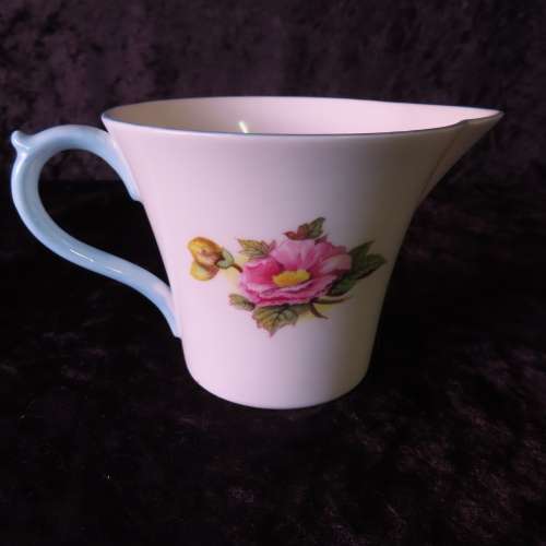 Shelley `Begonia` Milk Jug & Sugar Bowl (13427)