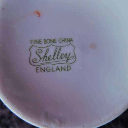 Shelley `Begonia` Milk Jug & Sugar Bowl (13427)