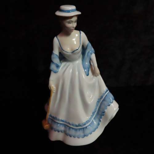 Royal Doulton Figurine `Summertime` HN 3137