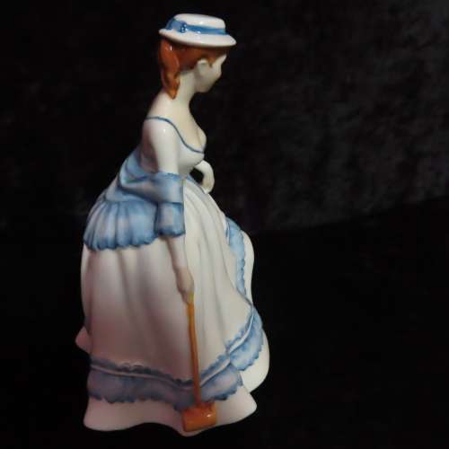 Royal Doulton Figurine `Summertime` HN 3137