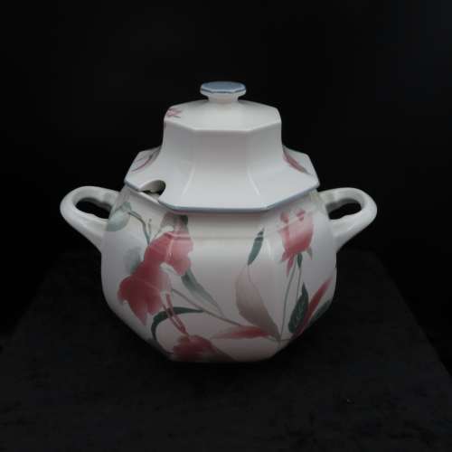 Mikasa `Silk Flowers` F3003 Dinner Service  31 Piece.   Collection Please/       Pay For Own Courier