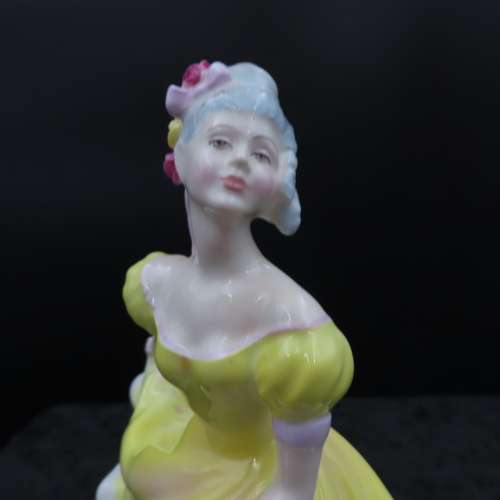 Royal Doulton Figurine `Ninette` HN 2379