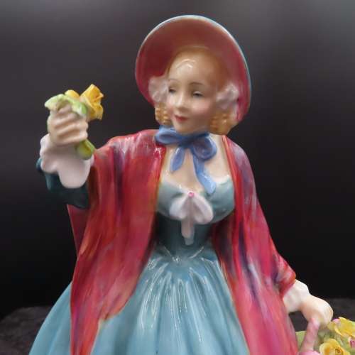 Royal Doulton Figurine `Lady Charmian` HN 1948