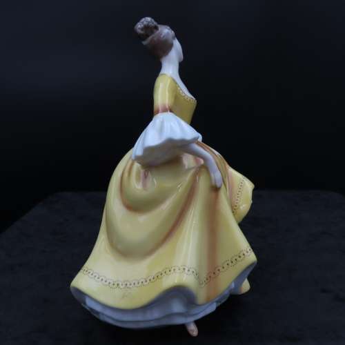 Royal Doulton Figurine `Stephanie` HN 2807