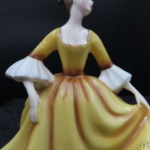 Royal Doulton Figurine `Stephanie` HN 2807
