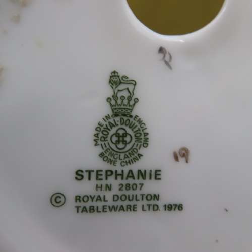Royal Doulton Figurine `Stephanie` HN 2807