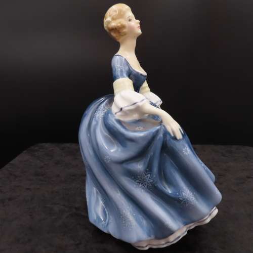 Royal Doulton Figurine `Hilary` HN 2335