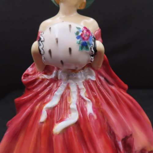 Royal Doulton Figurine `Genevieve` HN 1962