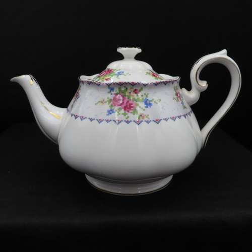 Royal Albert Petit Point 22 Piece Tea Set.