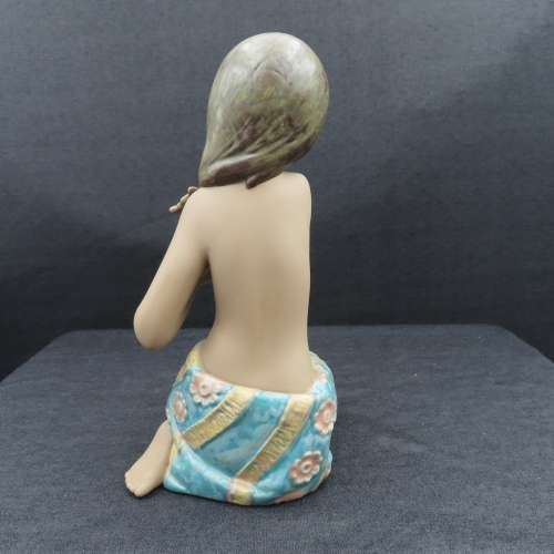 Lladro Figurine Pacific Jewel 2383