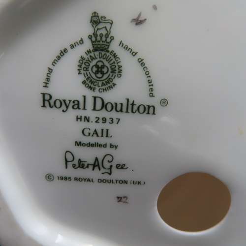 Royal Doulton Figurine First Version `Gail` HN 2937