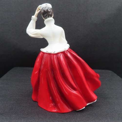 Royal Doulton Figurine First Version `Gail` HN 2937