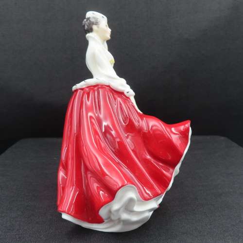 Royal Doulton Figurine First Version `Gail` HN 2937