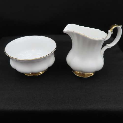 Royal Albert Val D'or 21 Piece Tea Set