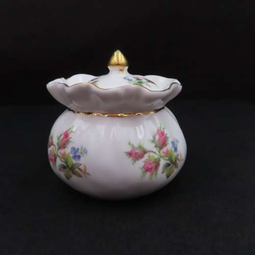 Royal Albert Moss Rose Dorothy Bag Trinket Lidded Dish