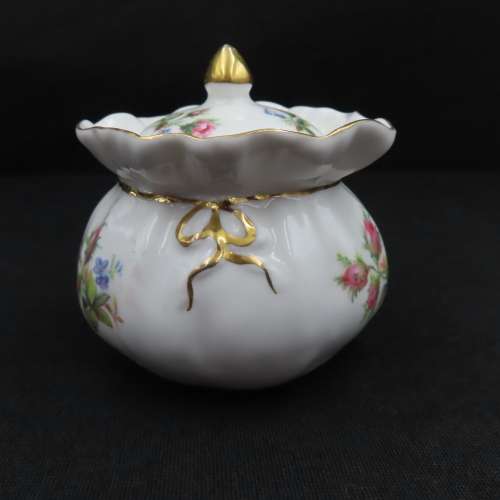 Royal Albert Moss Rose Dorothy Bag Trinket Lidded Dish